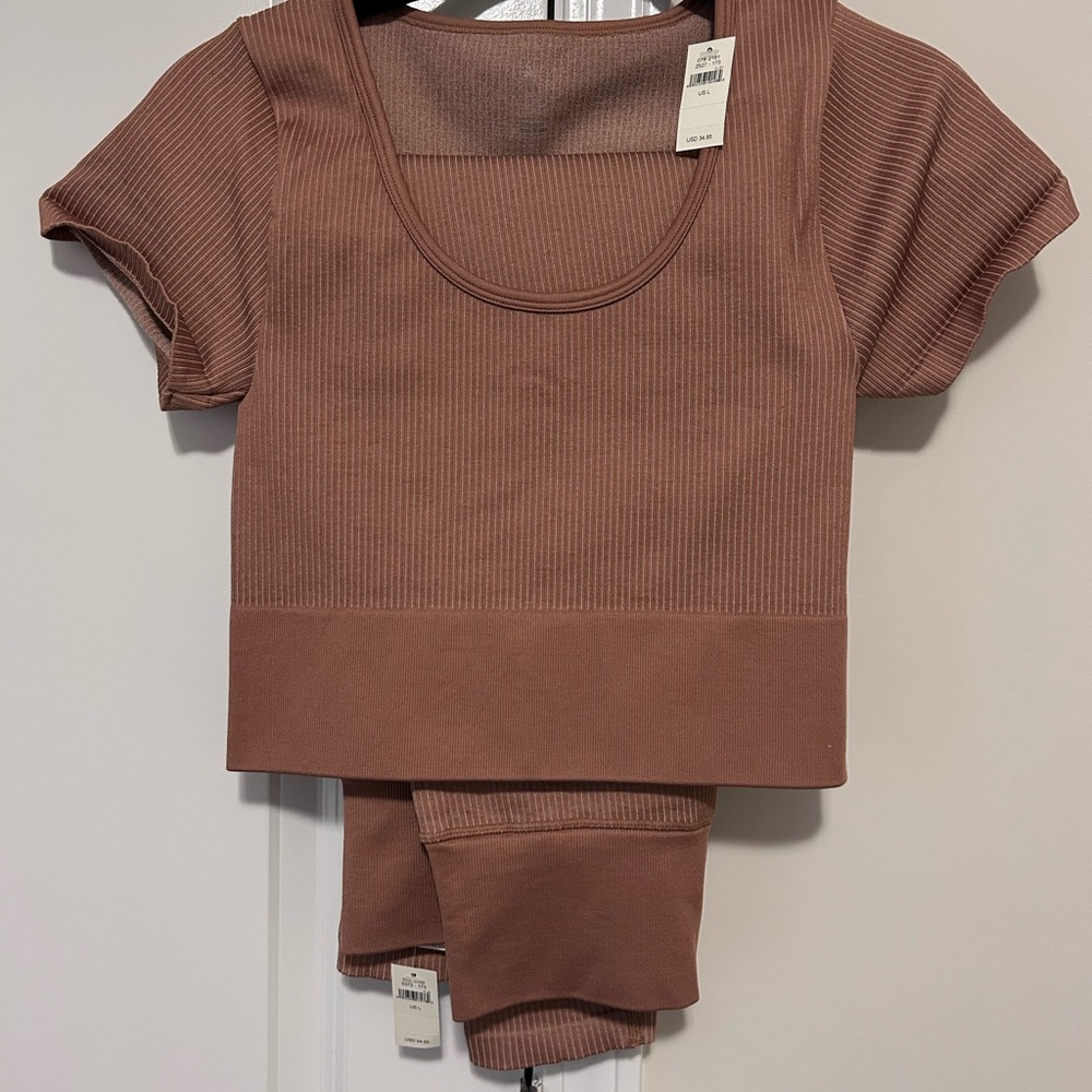 NWT Size L Offline Matching Set
